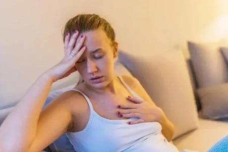 تظهر ليلًا- 5 أعراض للالتهاب الرئوي احذرها