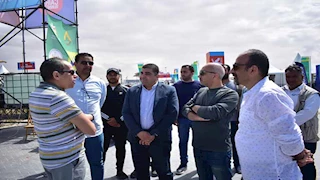 مسئولو "الإسكان" يتفقدون كمبوند مزارين والشواطئ والمدينة التراثية بالعلمين الجديدة