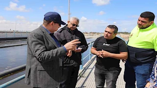 استعدادًا لموسم الصيف.. رئيس صرف الإسكندرية يتفقد محطات العجمي -صور