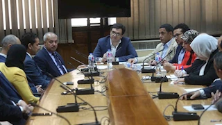 وزير الثقافة يجتمع بقيادات دار الكتب والوثائق لمتابعة مشروعات التطوير