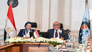 البيئة: خط إنتاج لإعادة تدوير الإطارات المستعملة بطاقة 50 ألف طن