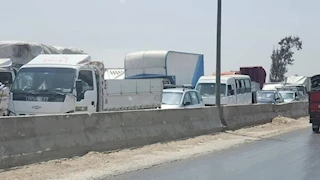 توقف الحركة المرورية على الطريق الزراعي بالقليوبية بسبب انقلاب سيارة نقل