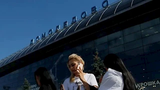 إغلاق مطارات في موسكو بعد هجوم أوكراني بعشرات المسيّرات