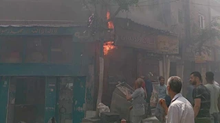 حريق بمطعم أسماك معروف في شارع فيصل