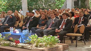تزامنا مع زيارة الرئيس السيسي.. البيت الروسي بالإسكندرية يحتفل بالذكرى الـ80 لعيد النصر - صور