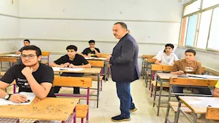 محافظ أسيوط يتفقد لجان امتحانات الشهادة الإعدادية ويشيد بالانضباط 