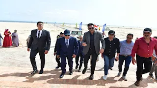 محافظ الدقهلية يتفقد كورنيش مدينة جمصة -صور