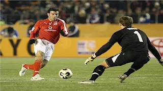  الأهلي في كأس العالم للأندية 2005.. صدمة عربية.. ورقم تاريخي لمتعب