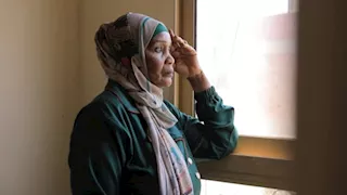 بين الحرب والعوز.. كيف تأثر اللاجئون في مصر بتخفيض المساعدات الأممية؟