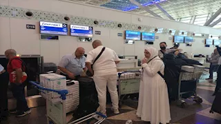 السياحة: استمرار عودة الحجاج من مطاري جدة والمدينة