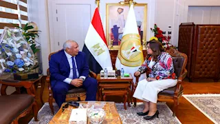 وزيرة التنمية المحلية تتابع مشروعات حياة كريمة وتوفير السلع بالوادي الجديد