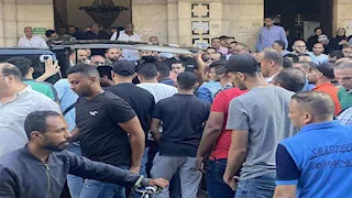 الإسكندرية تودّع محمود كريم بعد 10 أيام من إصابته في عاصفة مايو (صور)