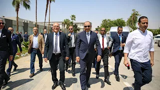 وزير قطاع الأعمال يشهد تسليم دفعة من مركبات "نصر سكاي" إلى جامعة سوهاج