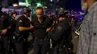 أمريكا.. إصابة ضابطين والقبض على 203 متظاهرين في لوس أنجلوس