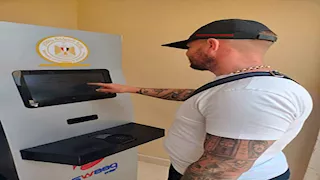 صور.. تشغيل ماكينات الخدمة الذاتية لشراء تذاكر زيارة منطقة سقارة الأثرية