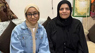 ريتال الأولى على الإعدادية الأزهرية بالإسماعيلية: حلمي أطلع طبيبة وأمي قدوتي