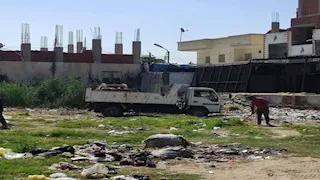 رفع 70 طن قمامة من بؤرة عشوائية بالإسماعيلية وتجهيز الموقع للتشجير
