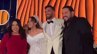 بعد شائعات انفصالهما مرة ثانية..شيماء سيف وكارتر بحفل زفاف منة القيعي (فيديو)