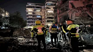 حصيلة أولية.. 7 قتلى و100 مصاب و35 مفقودًا نتيجة ضربات إيران على إسرائيل