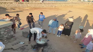 خيم وشواء.. يوم ترفيهي على البحر لذوي الهمم بجنوب سيناء