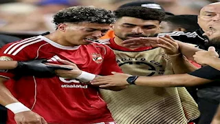 أول ظهور لـ إمام عاشور في المستشفى بميامي بعد الإصابة (صورة)