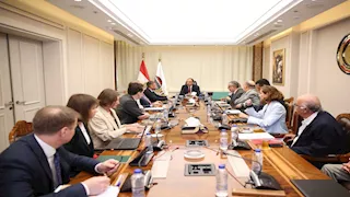 وزير قطاع الأعمال يبحث الشراكة بين "روسال الروسية" ومصر للأمونيوم 