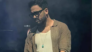 يضم 15 أغنية.. رامي جمال يكشف تفاصيل ألبومه الجديد "محسبتهاش"