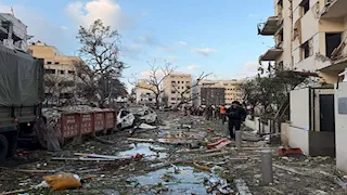   إصابة مبنى مٌتعدد الطوابق في تل أبيب إثر صواريخ إيرانية