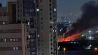 بالفيديو.. رد فعل الإيرانيين لحظة قصف إسرائيل لمبنى التليفزيون