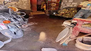 تحرك عاجل بعد انهيار ساتر ترابي وتسرب مياه إلى منازل بسوهاج (صور)