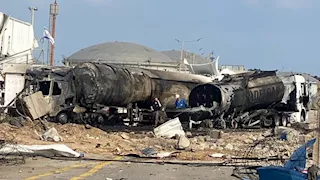 وقف عمل مصفاة تكرير البترول في حيفا إثر استهدافها بصاروخ إيراني 