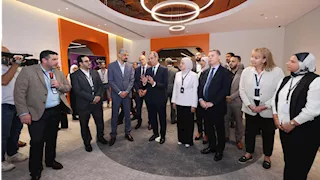  وزير الاتصالات يتفقد مقر شركة "VXI" الأمريكية لخدمات التعهيد