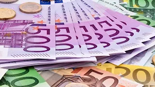 ارتفاع اليورو وتراجع الجنيه الإسترليني بتعاملات البنوك اليوم