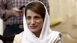 ناشطة إيرانية: الإطاحة بنظامنا تبدو أكثر احتمالًا وسط هجمات إسرائيل