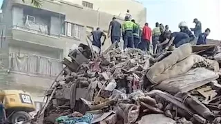 حكايات من عقار السيدة زينب المنهار.. صرخات الخوف تحت الأنقاض