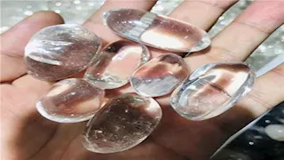 ودع التوتر.. 7 أحجار كريمة تطرد الطاقة السلبية من منزلك