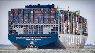 بالصور.. ميناء الإسكندرية يستقبل السفينة العملاقة "أوزوريس"