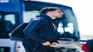 "بعد المونديال".. 7 صور لخطيبة مصطفى شوبير أثناء انتظاره في المطار