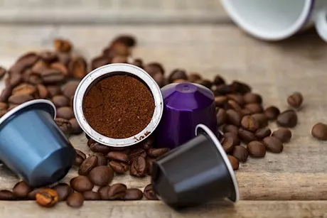 هل كبسولات القهوة آمنة على الجسم؟ "فيديوجرافيك"