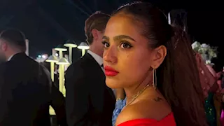 عمرو دياب يظهر مع ابنته جنا أثناء تسجيل أغنيتها الجديدة داخل الاستوديو