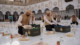 الخميس المقبل.. "بيت الزكاة" يقدِّم 4000 وجبة إفطار للصائمين بالجامع الأزهر  