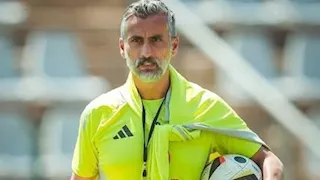 أول قرار من ريفيرو بعد توليه قيادة النادي الأهلي