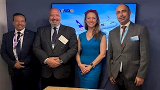 "إير كايرو" توقع اتفاقية لتأجير 8 طائرات جديدة خلال مشاركتها في معرض باريس للطيران 2025