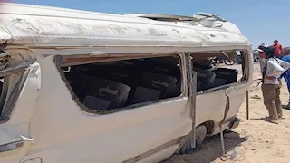 6 مصابين في انقلاب ميكروباص بأسيوط