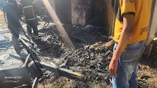 السيطرة على حريق بمحلين تجاريين في قرية أبو سلطان بالإسماعيلية