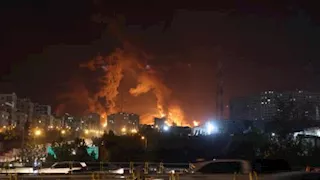 بعد القصف الأمريكي لإيران.. العراق يدعو للتهدئة: "الحروب لا تخلف سوى الدمار"