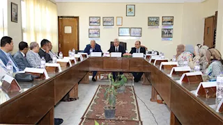 رئيس جامعة المنيا: الوافدون والبرامج الجديدة واستغلال الأصول أهم مواردنا الذاتية (صور)