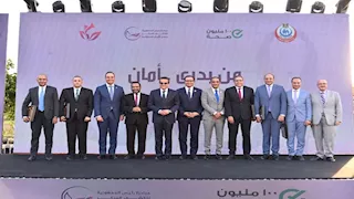  نائب رئيس الوزراء يكرم وكيل صحة الشرقية