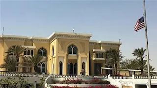 السفارة الأمريكية تصدر تحذيرا لرعاياها في قطر