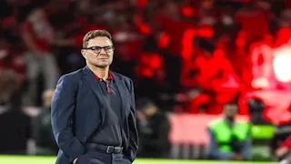 "الإصابة ليست خطيرة".. الوداد المغربي يعلن تعرض مدربه لحادث مروري في أمريكا 